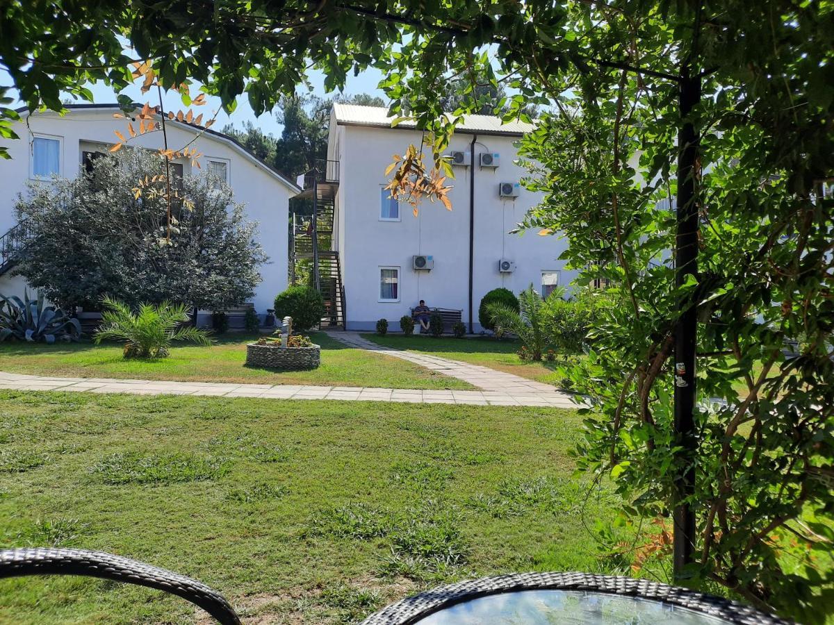 Hotel Pshada Pitsunda Dış mekan fotoğraf